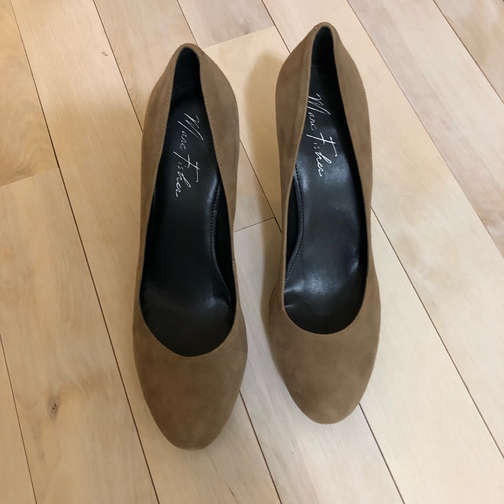 Marc Fisher Platform pumps - Picture 2 of 4
